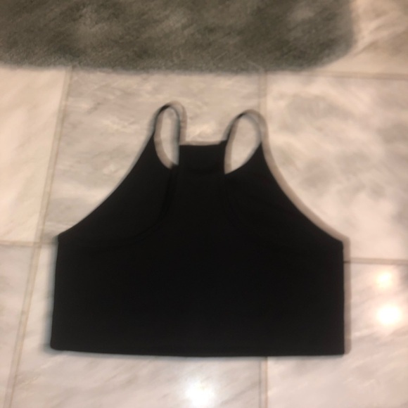 Girlfriend Collective Crop - Picture 7 of 7